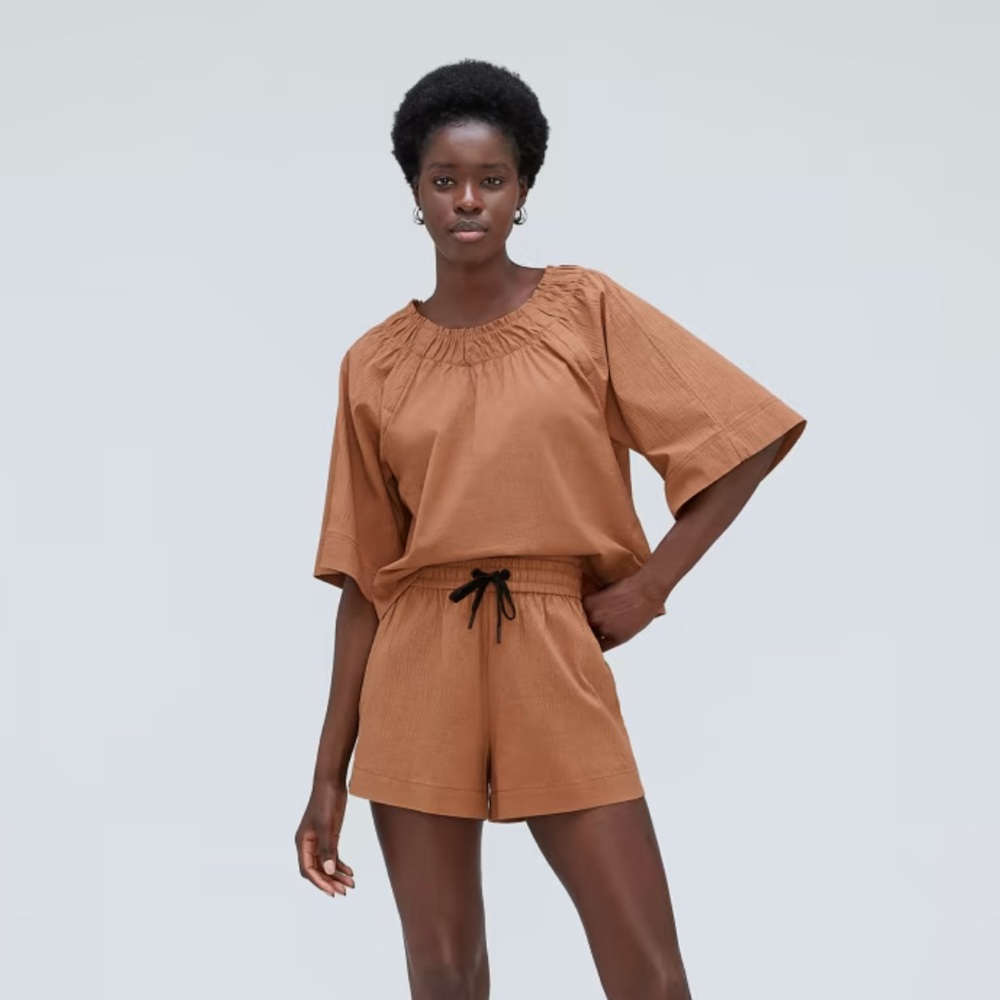 NWOT Everlane Seersucker Gathered Tee in Tawny Brown size Small